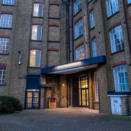 The Essex Apartments - Ashby House Chelmsford Exterior photo